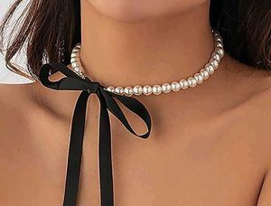 Pearl Ribbon Choker
