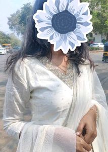 Elegant Off white Kurta Set With Dupatta