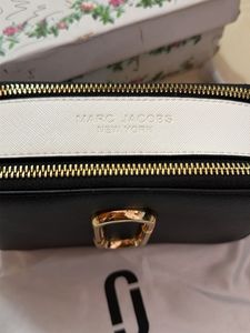 Marc Jacobs Sling bag