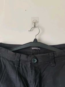 Stylish Black Men&#39;s Cargo Pants