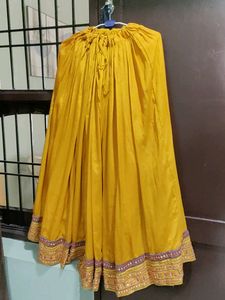 Lehanga Choli With Dupatta.