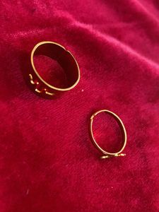 Stylish golden ring