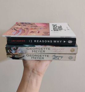 4 Book Bundle ✨📚