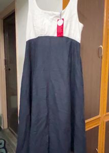 Elegant Two-Tone Dress