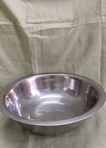 Stainless steel bowl