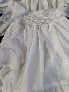 Kyu Ki Ye Dress Mujhe Choti Ho Rhi Hai