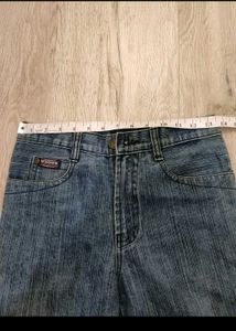 sc2473 Winner Jeans size 28