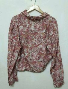 Trendy New Floral Print Tie-Front Blouse