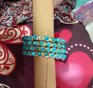 Teal Stone Bangles (Set of 4)