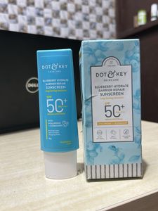 DOT & KEY BLUEBERRY HYDRATE BARRIER REPAIR SUNSCRE