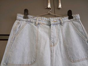 339. Light Wash Denim Cargo Pants