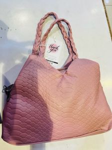 New With Bag 🩷