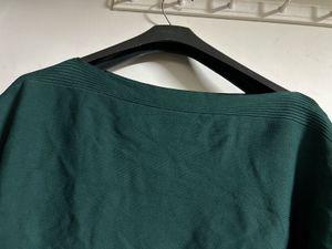 Elegant Green Cropped Sweater