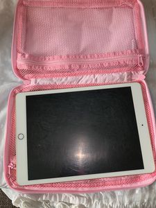Laneige Wash bag