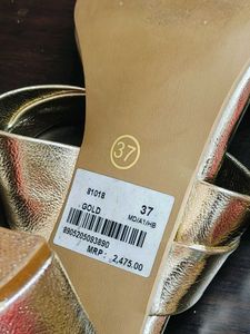 Rawhide Brand Women Gold Shiny Block Heel Sandal