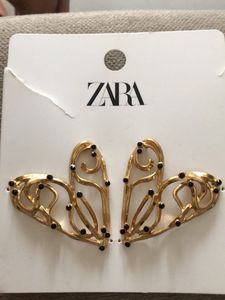 Brand New Zara Metallic Studded Heart Earrings