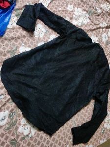 Dark Black Men&#39;s Shirt