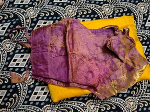 Saree With Blouse