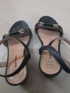 Hush Puppies Black Sandals