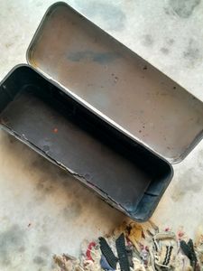 Empty Pens And Box/