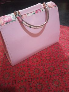 Sling Bag With Beautiful Floral Print