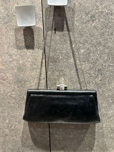Unipel Clutch From Singapore 🇸🇬