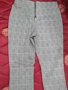 H&M Plaid unused Trousers