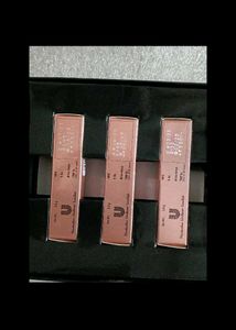 Lakme 9to 5 lipstick -Garnet punch