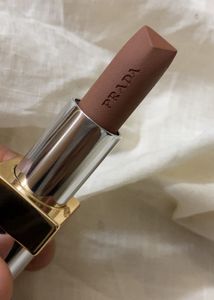 PRADA MONOCHROME LIPSTICK