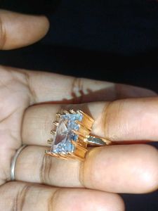Elegant Gold Ring