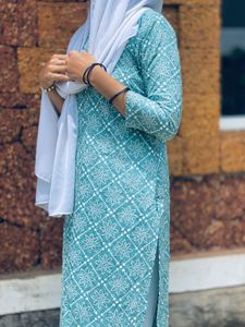 Elegant Aqua &amp; White Printed Kurti Set