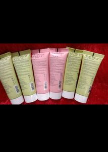 Dot &amp; Key Face Wash