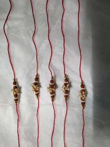 5 Rakhi