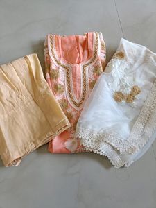 Price Drop Unused 3 Pc Suit With Dupatta