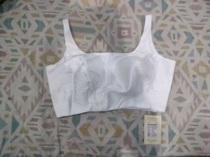 golden saree with white blouse