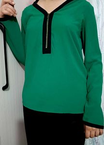 Green V-Neck Zipper Top