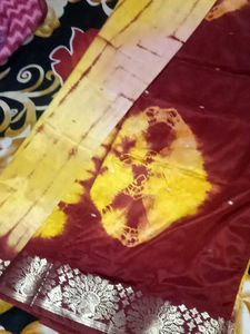 Maroon &amp; Yellow Tie-Dye Saree
