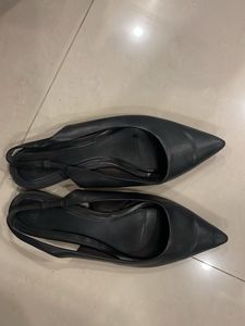 Black Slingback Pointed Toe Heels