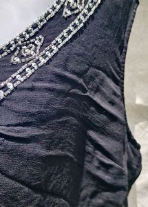 SEXY&#39; BLACK Embellished TOP