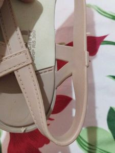 Sandal
