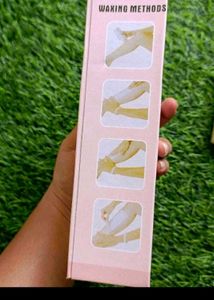 Waxing Kit With Heater And Wax Strip