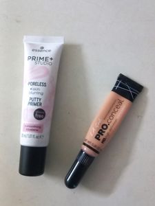 COMBO OF LA GIRL CONCEALER AND ESSENCEE PRIMER