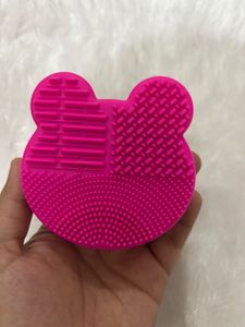 ✨ Premium Makeup Brush Cleaner | Quick &amp; Gentle
