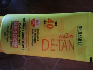 Dr. Rashel De-Tan Sunscreen SPF 40