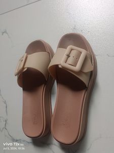 Women Flat Sandals