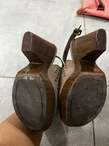 Cute Heeled Sandals