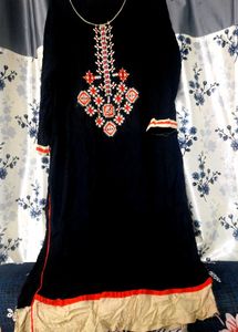 🚨🚨SALE🔥 Embroidered Black Kurti