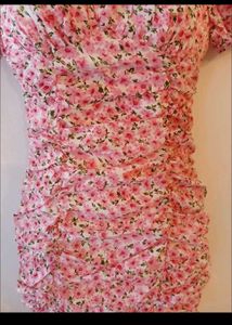 Shein Floral Bodycon Dress 🏩💗💕💓💝