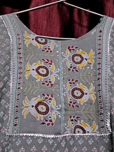 PRICE DROP Embroidered Boutique Kurta