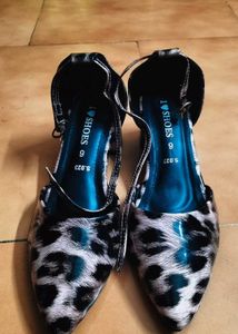 Leopard Heels 👠👠